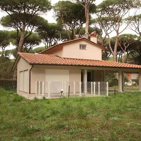 Casa vacanze A 300 M Dal Mare Con Giardino E Posto Auto Marina di Castagneto Carducci