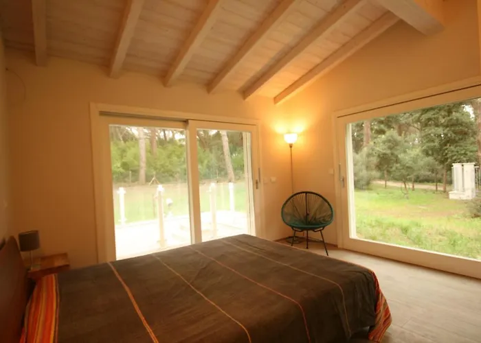 A 300 M Dal Mare Con Giardino E Posto Auto