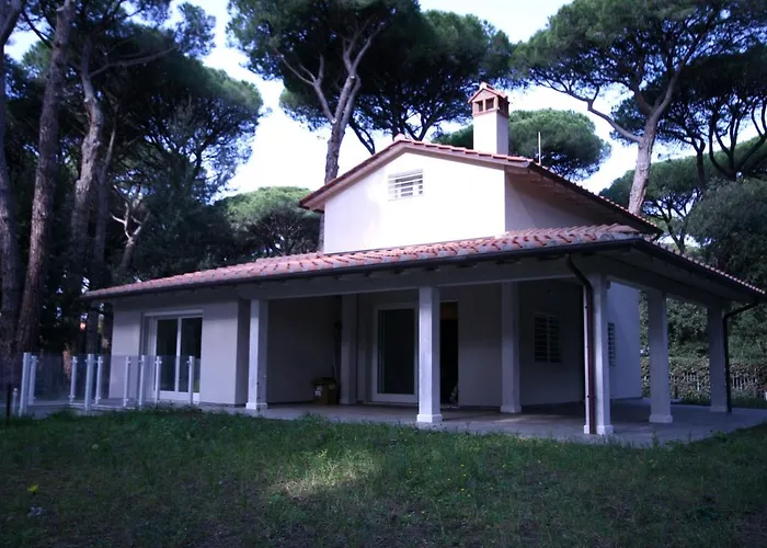 A 300 M Dal Mare Con Giardino E Posto Auto Semesterbostad